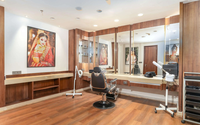 Radisson Collection Hotel & Spa, Riverfront Srinagar