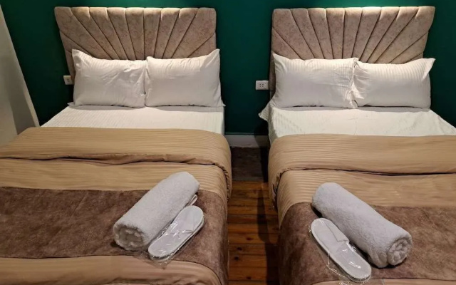 Downtown Family Suites