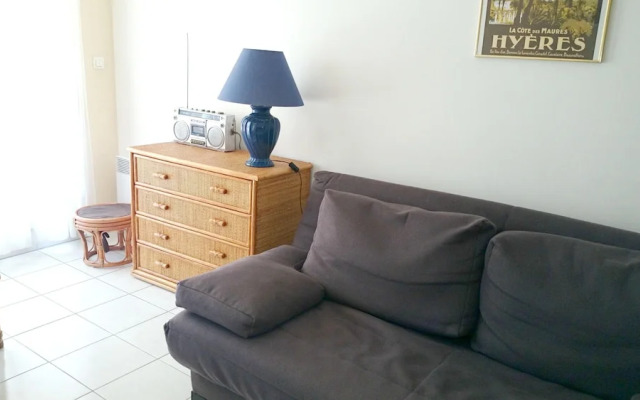 Apartment Rue Leon Gautier