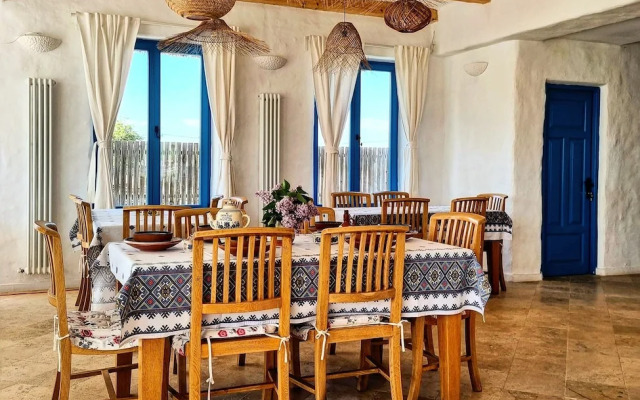 5 Chirpici - Small Traditional Resort