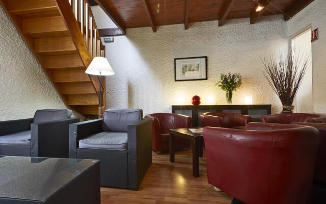 greet Hotel Villeneuve La Garenne