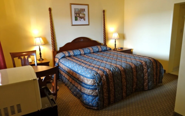 Whispering Pines Motel