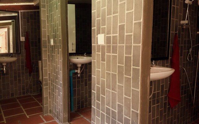 Ganesha Kampot Eco Guesthouse
