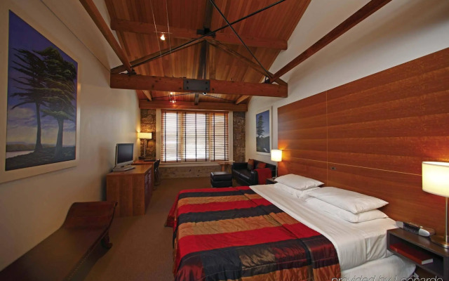 The Henry Jones Art Hotel