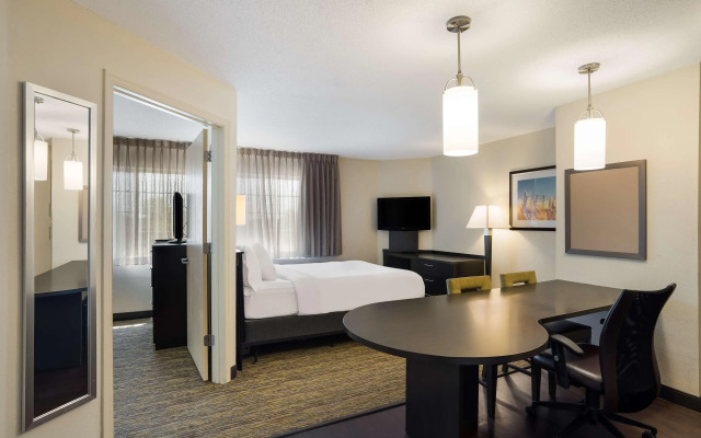 Sonesta Simply Suites Dallas Las Colinas