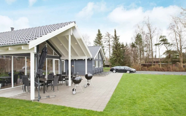 18 Person Holiday Home in Hojby