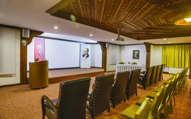 Yucelen Otel
