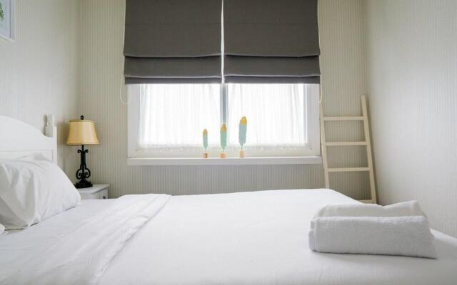 Quiet 2BR Apartment @ Parahyangan Residence Apartement with Mountain View