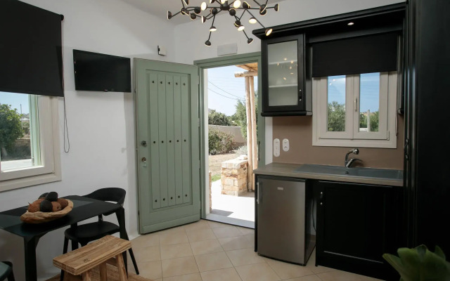 Naxos Euphoria Suites