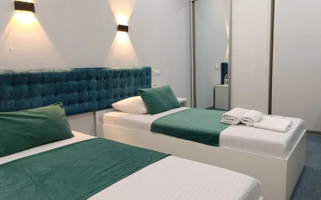 Sharq Hotel