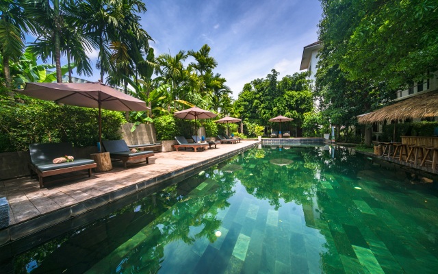 La Residence Blanc D' Angkor