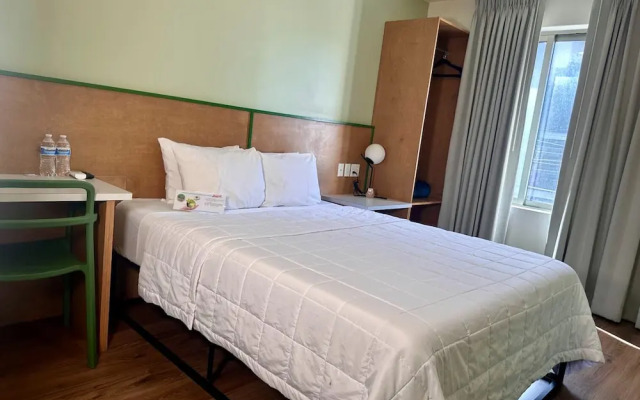 INTJ Hotel
