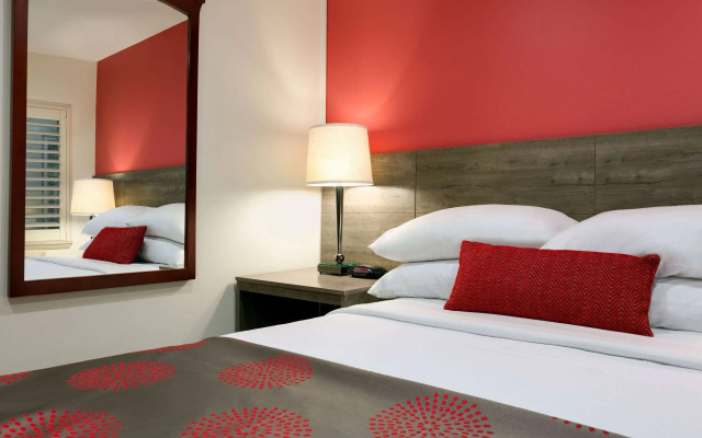 Ramada by Wyndham Oakland Downtown City Center