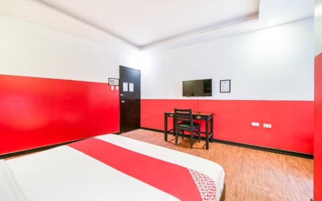 Red Rose Hotel