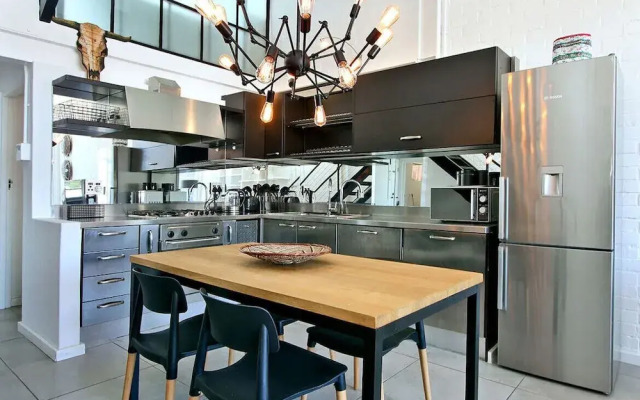 Manhattan Place
