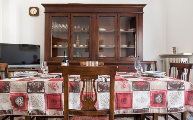 Parma A due passi dall'Ospedale Apartment