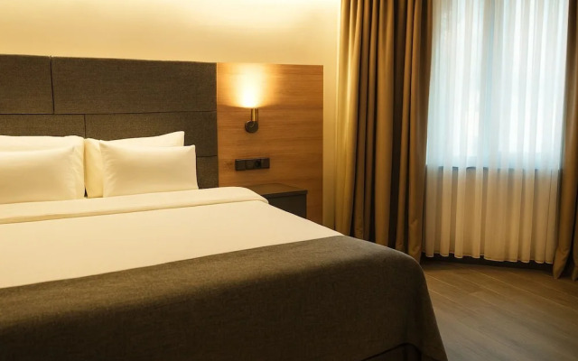 Rest by Dedeman Sapanca