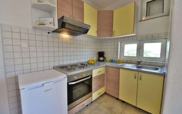 Apartment Golub Karlobag 21069