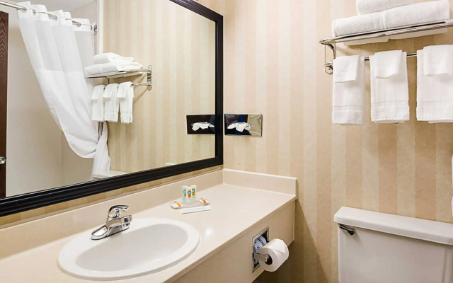 Quality Hotel and Conference Center Bluefield