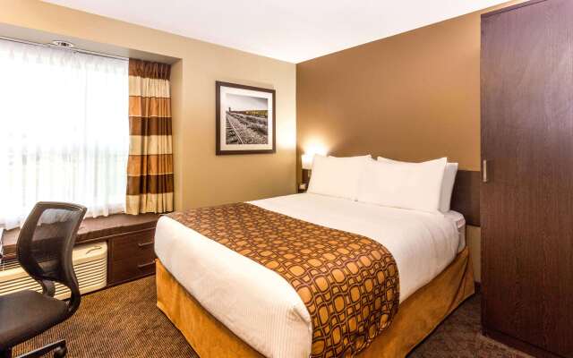 Microtel Inn & Suites By Wyndham Whitecourt