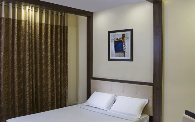 Palette - Sign Regency Hotel