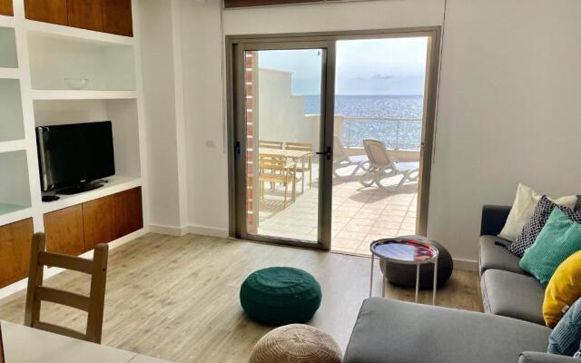 3Bdr + 2Bath Ocean View Apartment