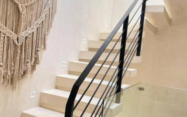 Luxury House Tomanoa - 10pers - 4rooms - Pool - HotJacuzzi - Speed Wifi -waterfall