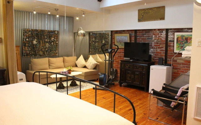 La Loggia Art B&B