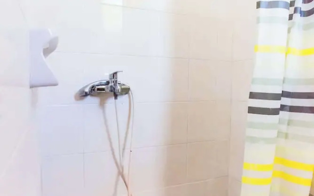 Bluewhite Studio - Mountain View by the Pool