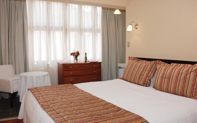 Oporto Hotel