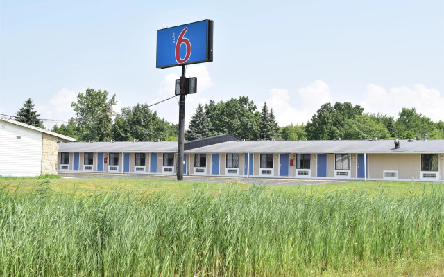Motel 6 Hamburg, NY