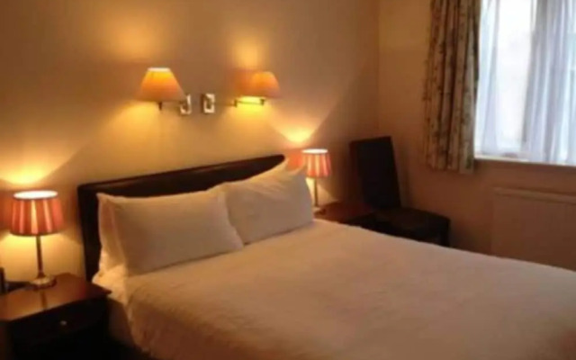Lomond Hills Hotel