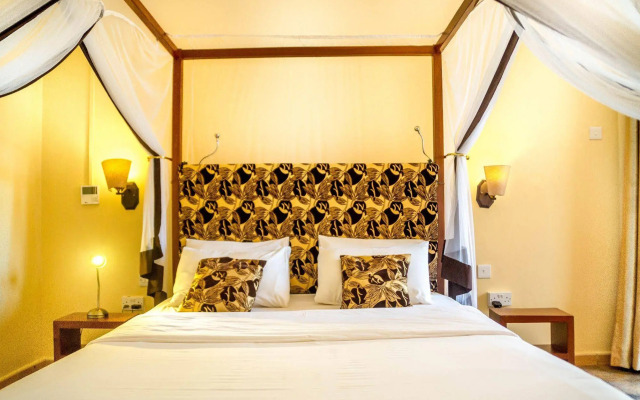2 Friends Beach Hotel