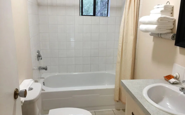 The Hitching Post Motel