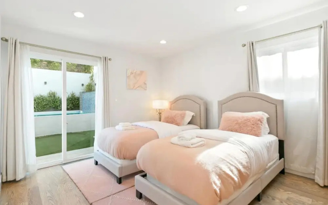 Hollywood Hills Heatpool BBQ Prime Location