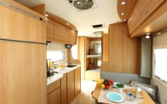 The Proud Resort - Caravan Park