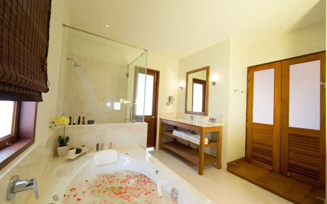 Le MENARA KHAO LAK
