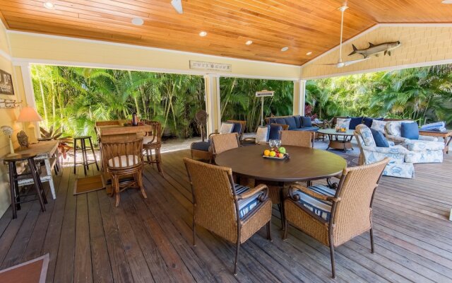 Sunshine Reef Apartment 4