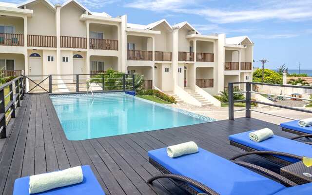 HOSPITALITYEXPERT 2BR Townhouse 1, MoBay, Sleeps 6 - Pool, Beach & Private Chef