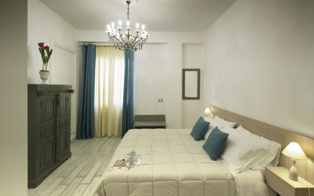 Piazza Martiri Rooms