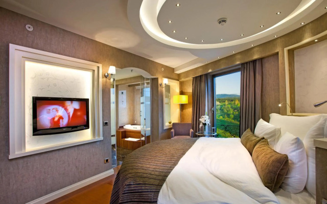 Limak Eurasia Luxury Hotel