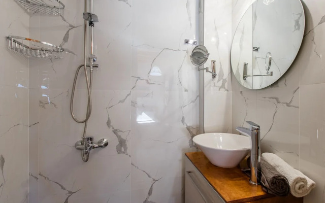Kismet Apt - Retreat to a Stylish home