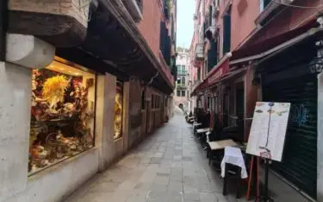 San Marco Romantic Rooms