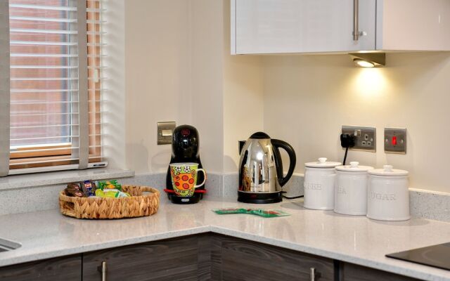 Just Stay Wales - Waterfront Townhouse