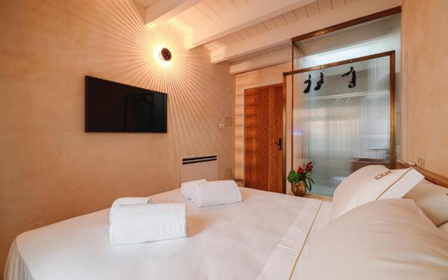 Bayit Charming Place