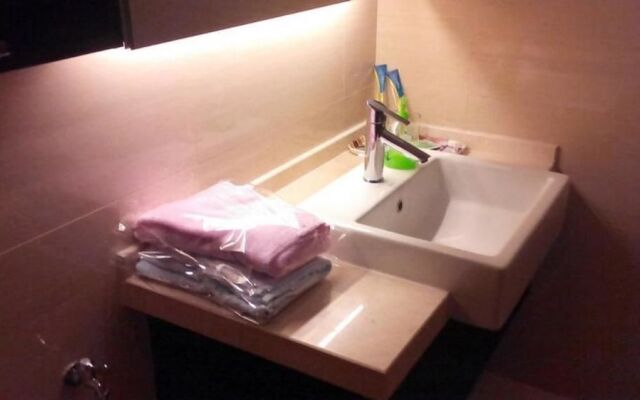 Happy Holiday Boutique Apartment