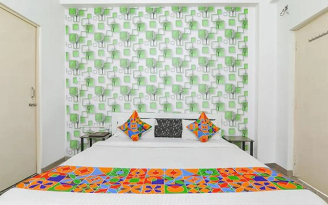 Super OYO Flagship 92280 Hotel Ashiyana Inn