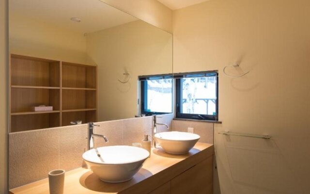 H2 Life Tahoe Lodge