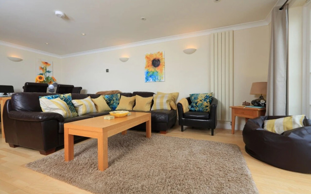 8 Thurlestone Beach