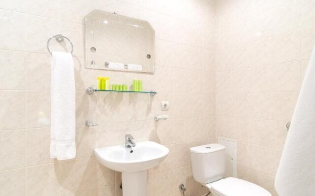 U Yashi Guest House